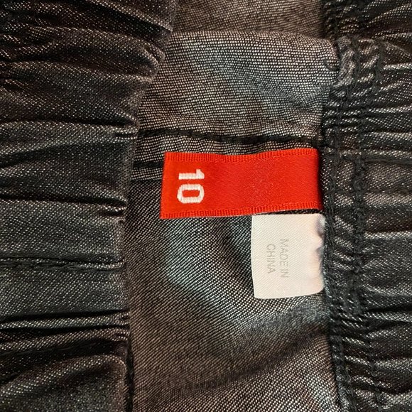 Women's Casual Short Black, Size 9-10 - Picture 4 of 5